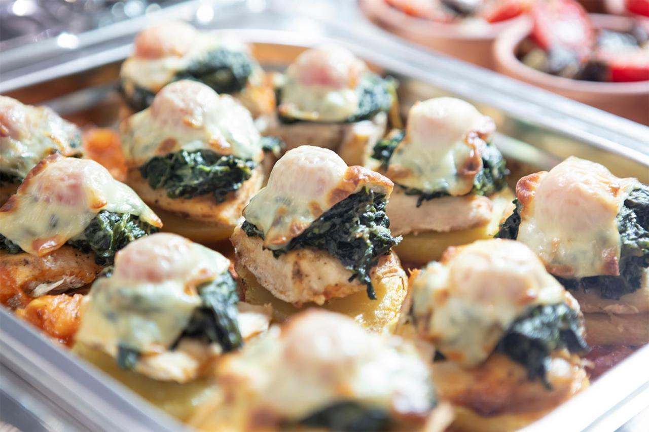 Blue Marlin Deluxe Spa & Resort Конаклы Экстерьер фото Spinach and cheese stuffed mushrooms